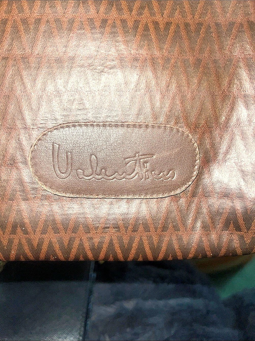 Mario Valentino Geometric Brown Clutch - Picture 3 of 11